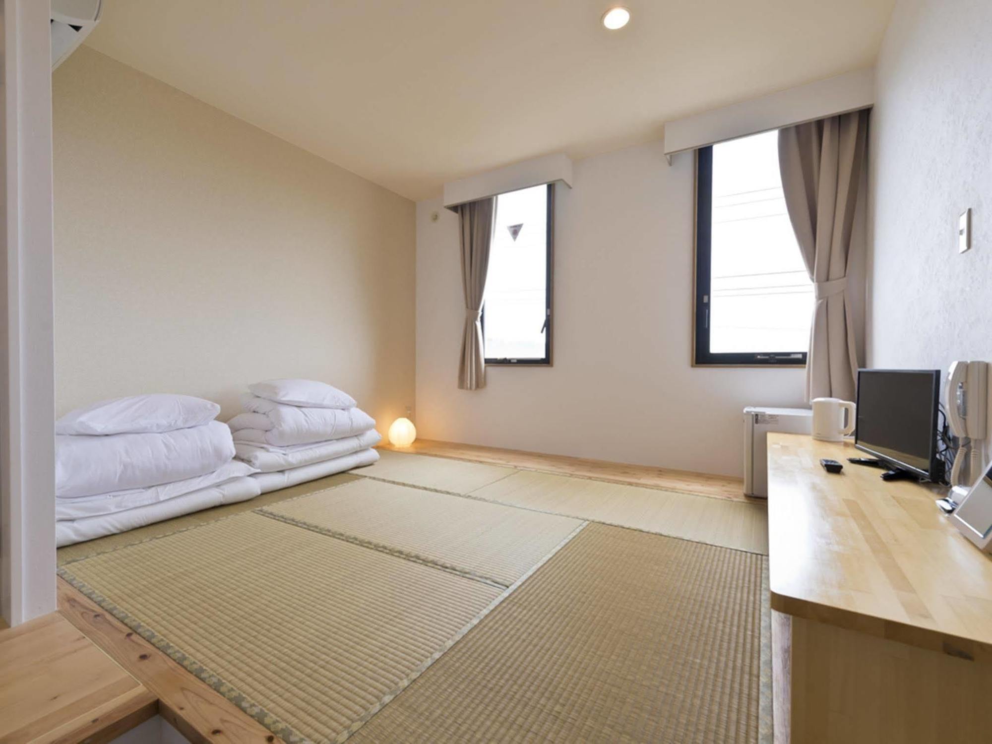 Pangoo Onna Japanese Style Hotel Esterno foto