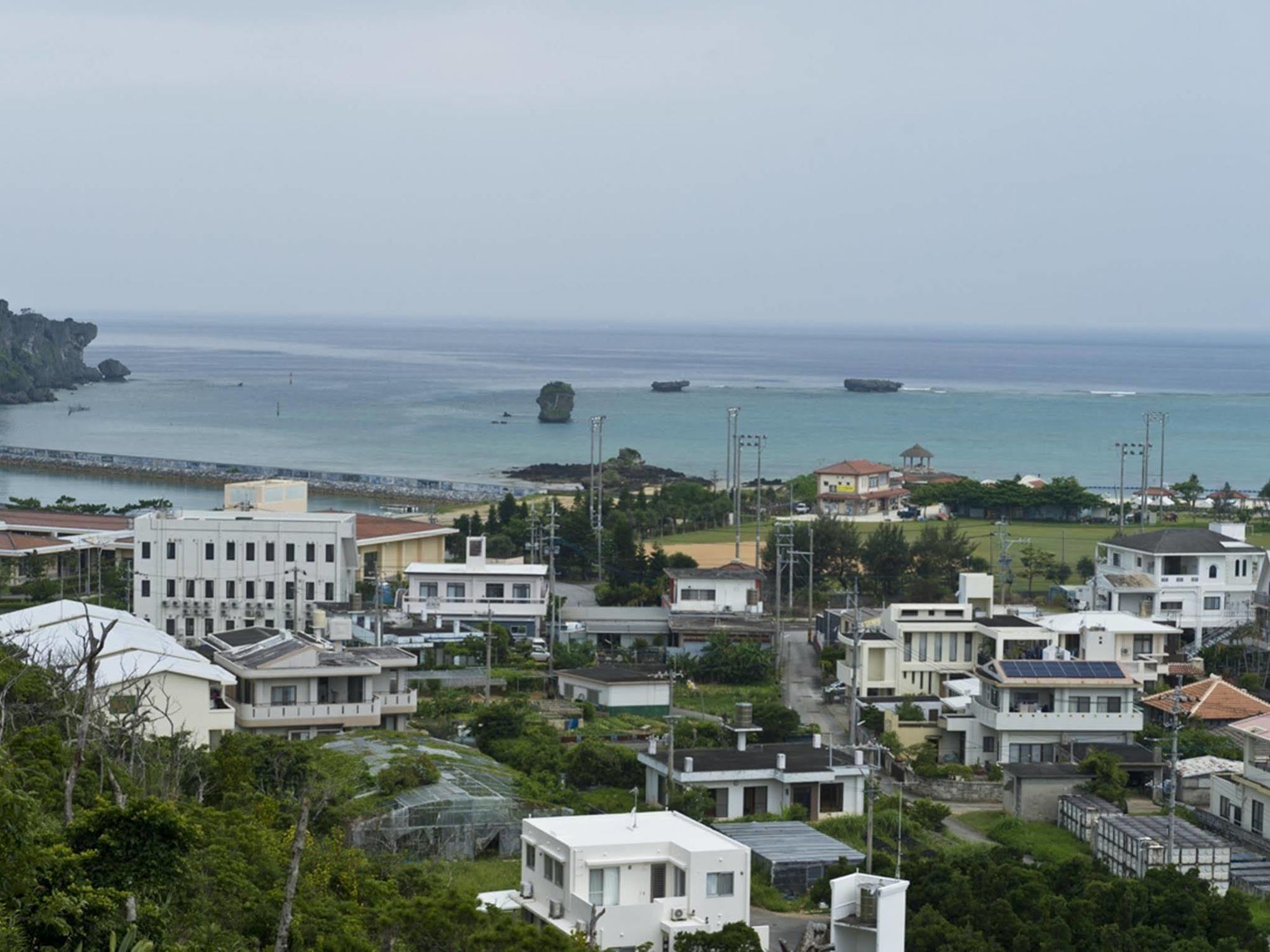 Pangoo Onna Japanese Style Hotel Esterno foto